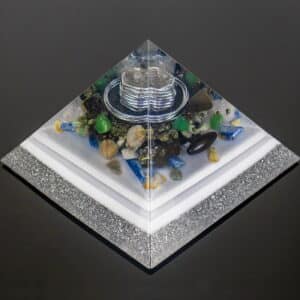 Orgonite Personalizado Pirâmide Gizé 19cm com Hematitas Magnetizadas